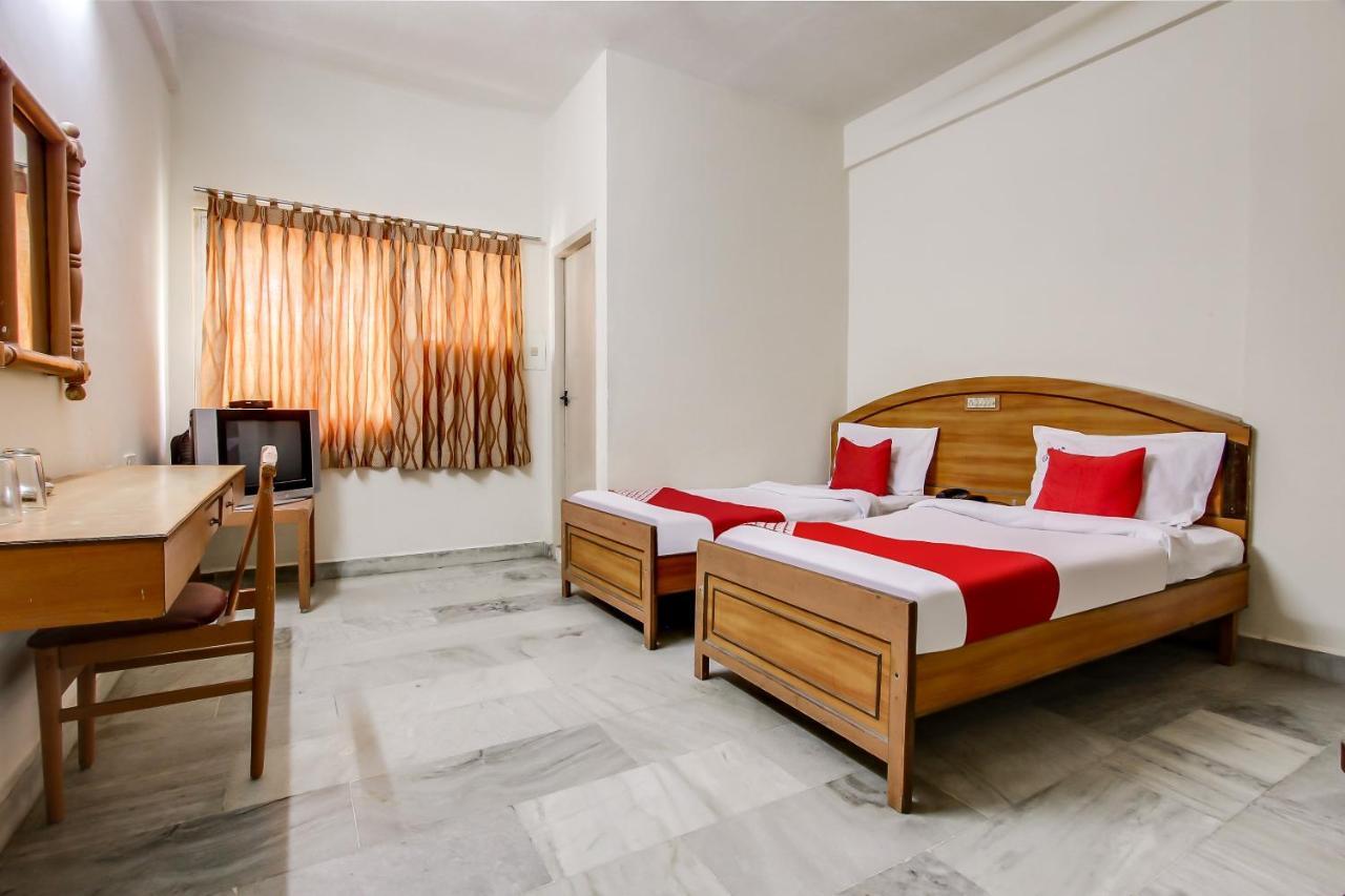 Hotel Geetha International Тутикорин Екстериор снимка