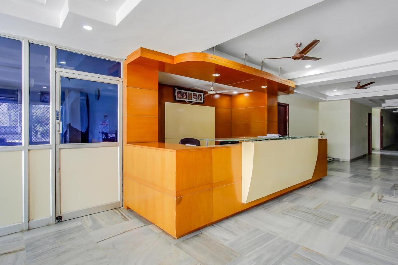 Hotel Geetha International Тутикорин Екстериор снимка