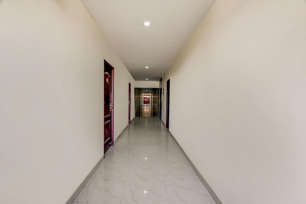Hotel Geetha International Тутикорин Екстериор снимка